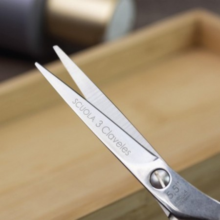 Scuola Hairdressing Scissors with finger rest